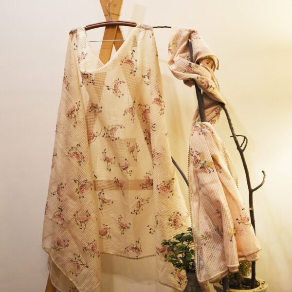 Delicate Flowers on Kota